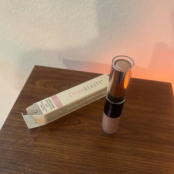3/30$ Chica Beauty Rose Glow Highlighter Duo NIB - Picture 1 of 3